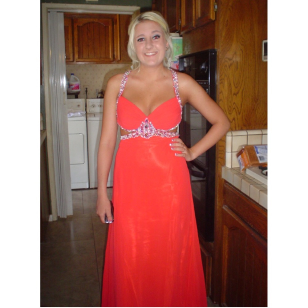 Red Prom Dress - Picture 4 of 5